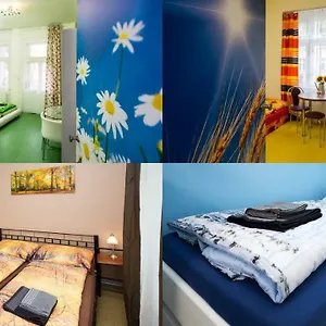https://apartment-four-year-seasons-walkable-to-centre-metro-prague.praguehotelsweb.com